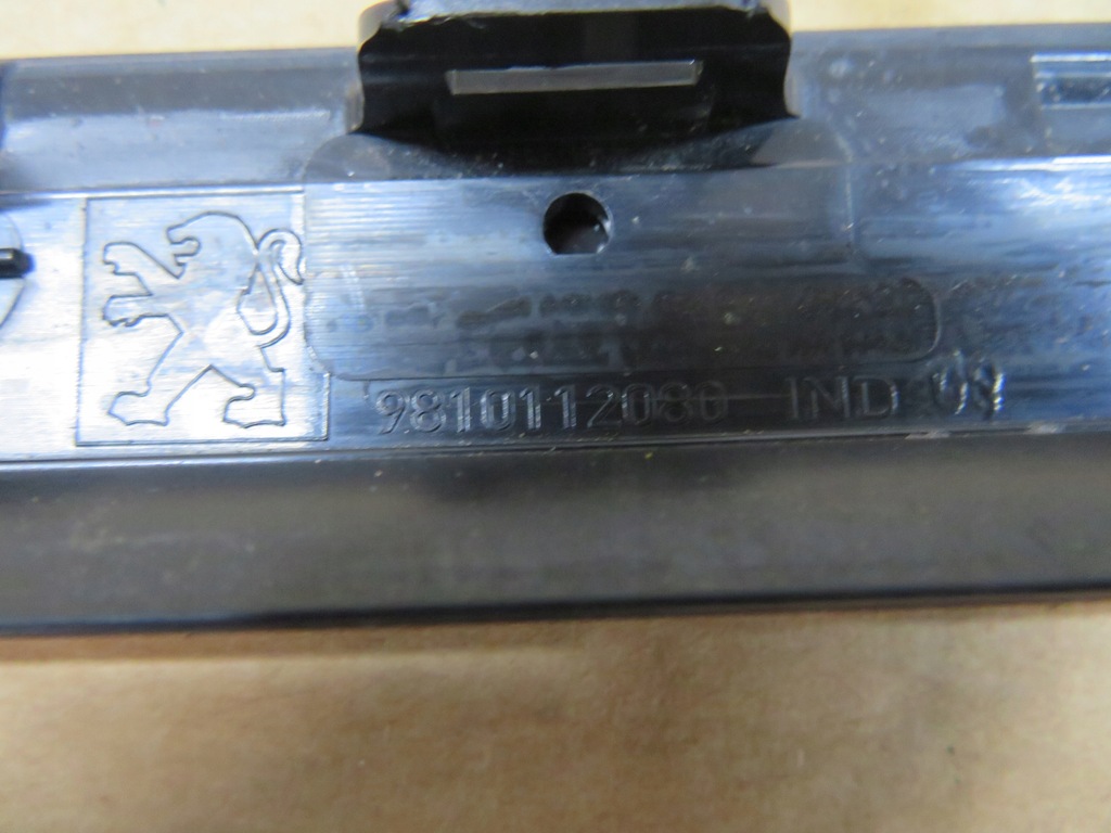 фото №11, Peugeot 3008 17r молдинг скло лобове