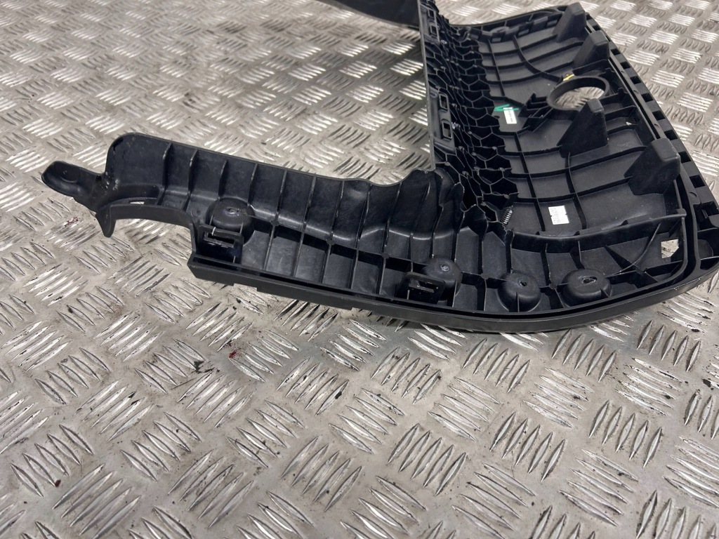 Другая часть салона tesla model x p106655300a Недорого