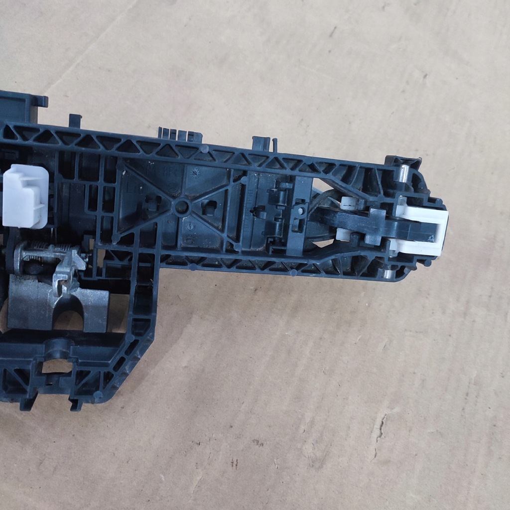 фото №8, Ручка двері лівий задня mercedes c glk a2047602134