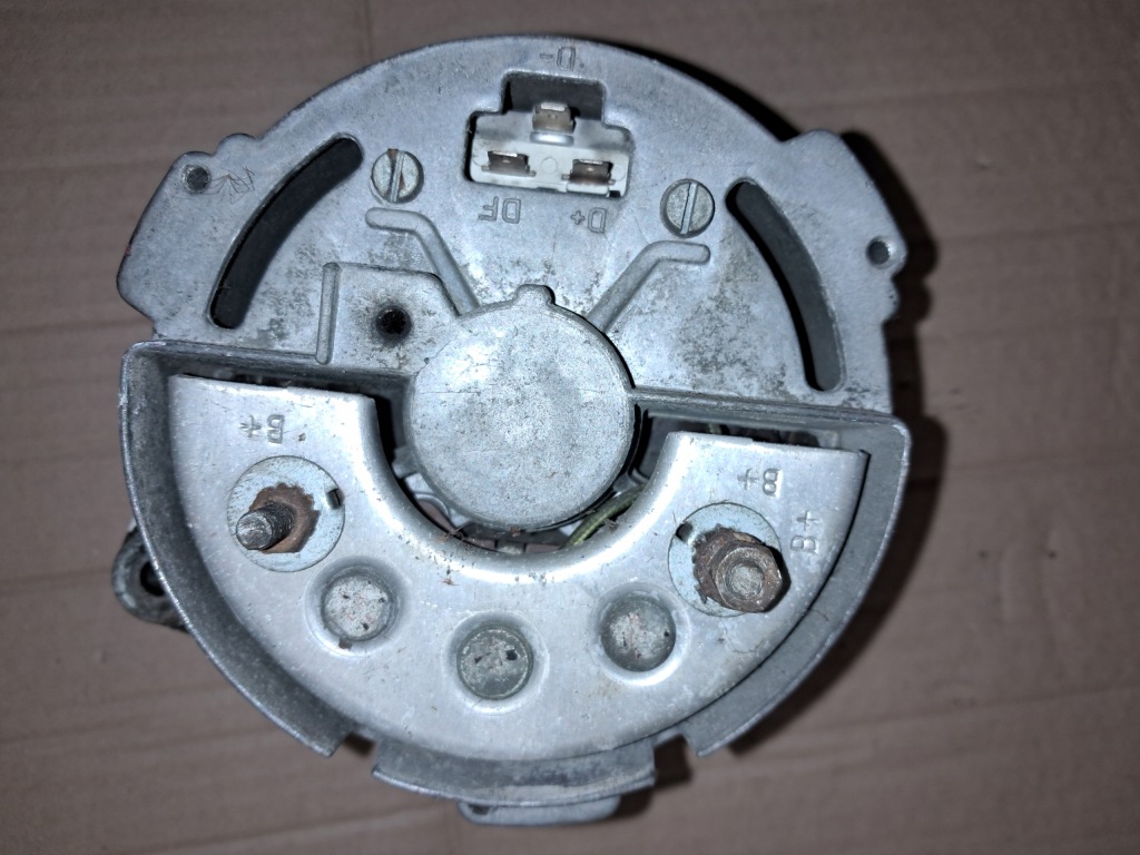Генератор mercedes opel bosch 14v 35a 0120400622 Доставка