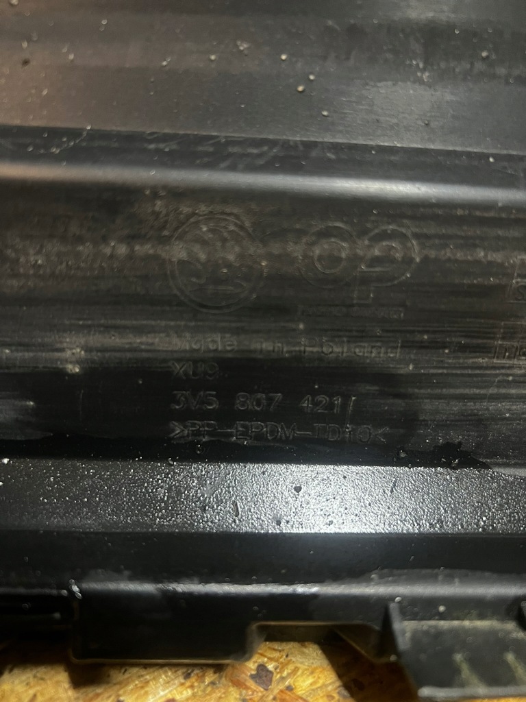 фото №12, Skoda superb iii 3 hb sedan 2014 - бампер задній задня 3v5807421