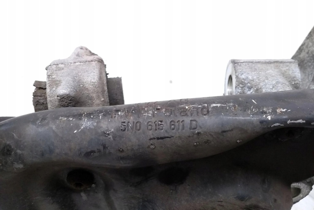 фото №7, Поворотный кулак задняя левая vw tiguan 5n_ 3c0505435g 1.97l дизель 103kw 2011