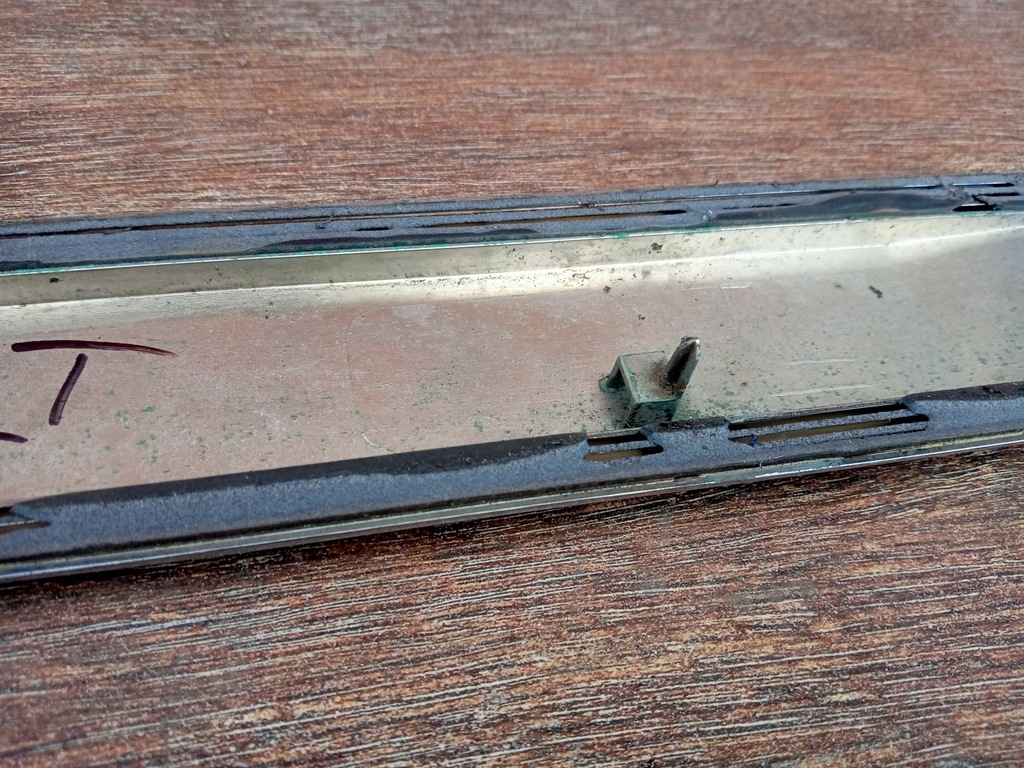 фото №8, Jeep cherokee liberty kj 5-07r молдинг дверь левый задняя lift