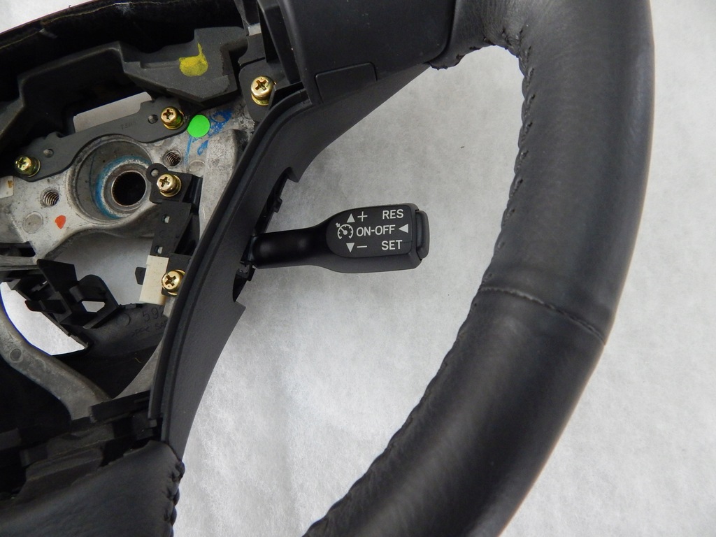 фото №9, Toyota corolla verso lift - воздуховод кожа температура