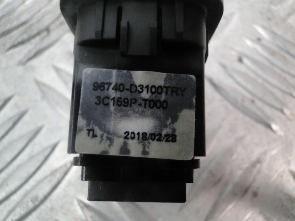 фото №4, Переключатель кнопка крышки tucson iii 96740-d3100