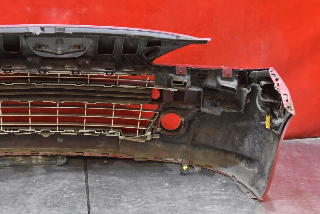 фото №16, Бампер перед передній червоний peugeot 207 1 i 06-09