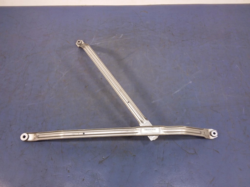 фото №1, Bmw x7 g07 хомут бака топлива левая 7468282