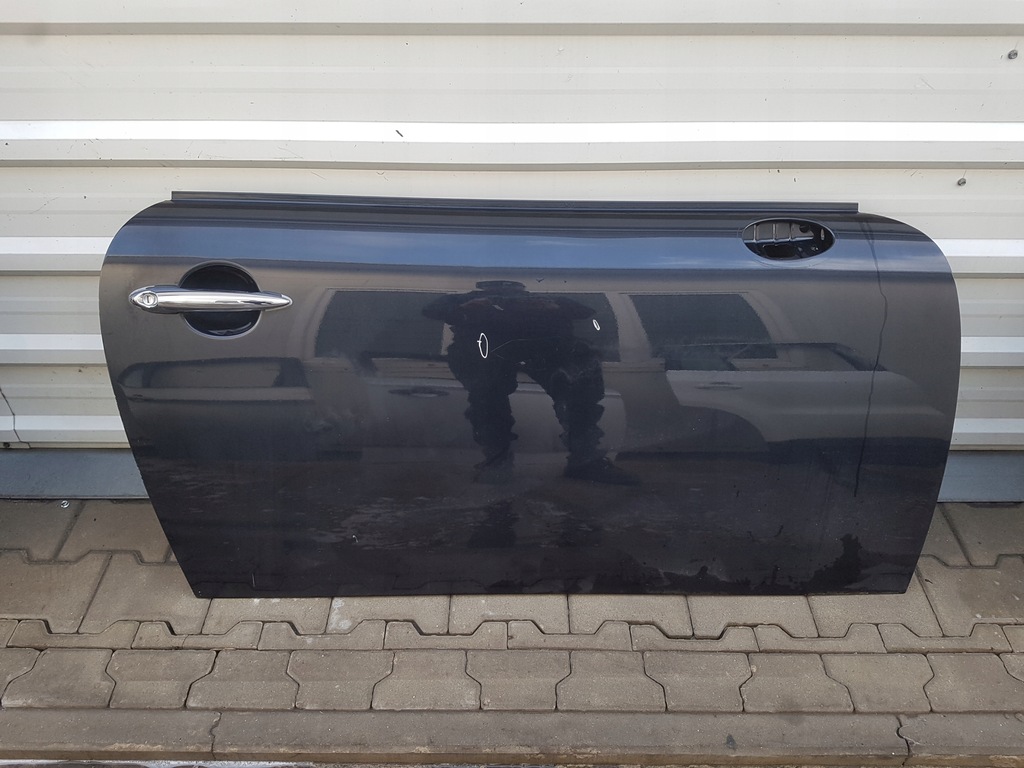 фото №1, Mini cooper r56 06-13r дверь правое astro black