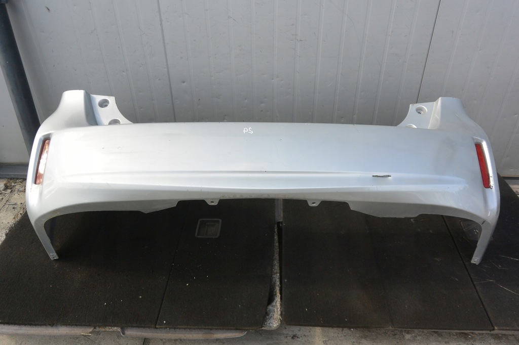 фото №1, Бампер задняя задний toyota prius plus + комплект 11-15r комплект