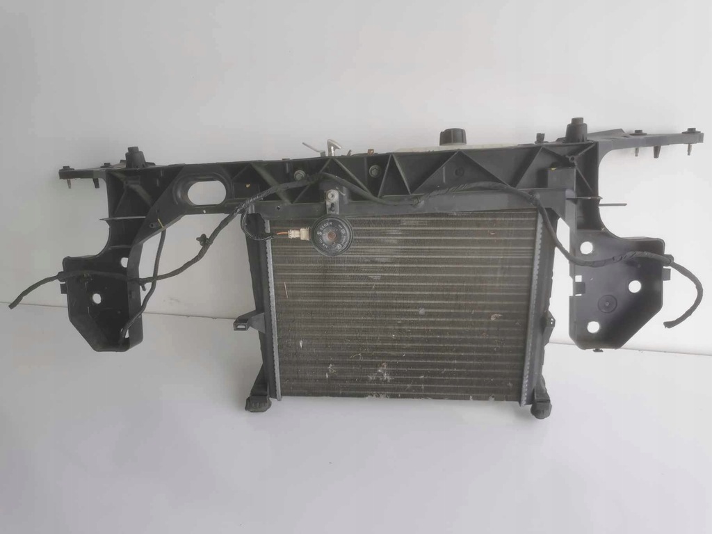 фото №3, Pas передний радиатор renault clio iii 1.4 16v