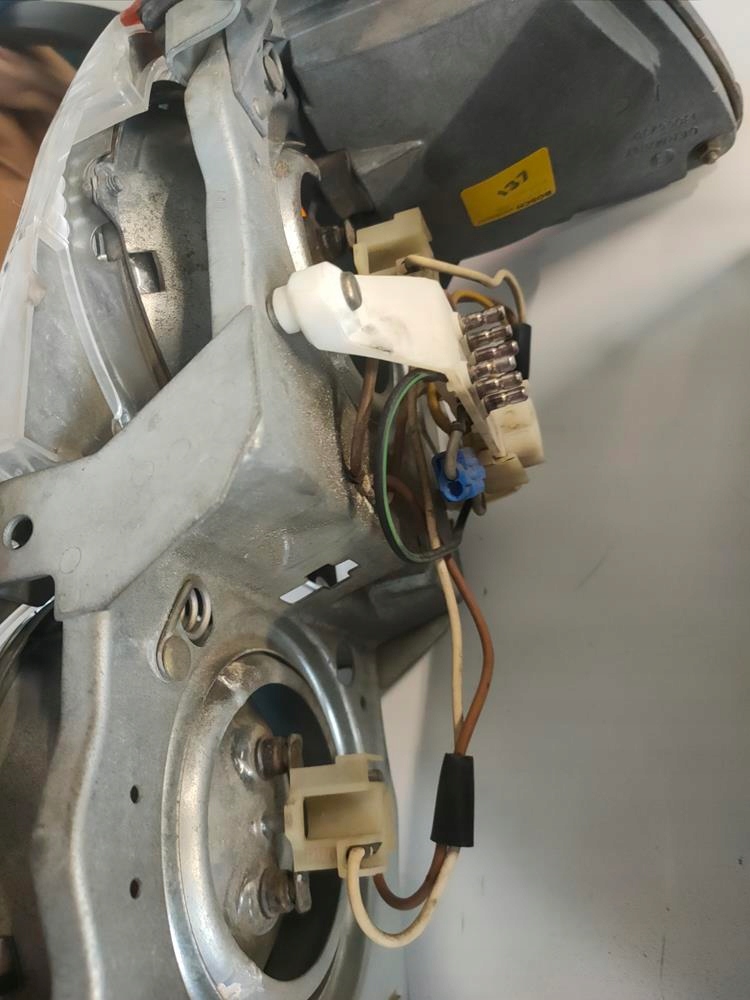 фото №9, Лампа mercedes 107 usa комплектная ładna