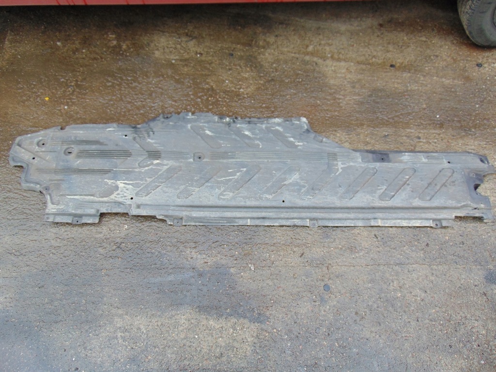 фото №1, Защита подвеска mercedes w213 a2136806307