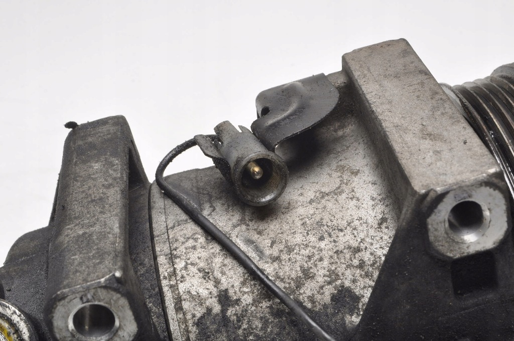 фото №7, Volvo c30 s40 c70 v50 2.4 d5 компрессор кондиционера 30761390