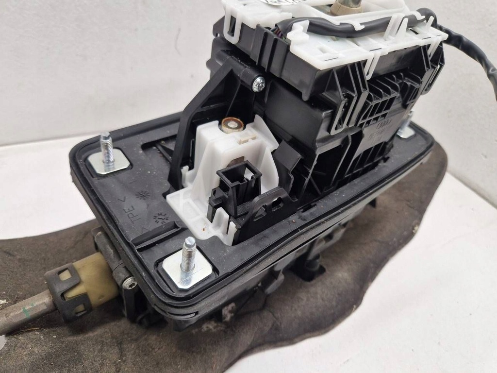 фото №14, Выборщик трос домкрат переключения передач автоматическая коробка передач 3.0tdi audi a6 c7 4g1713041k