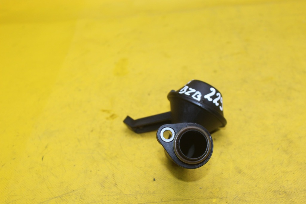 фото №5, Маслоприёмник насоса масла seat leon ii vw audi a3 a4 q5 1.8 tfsi tsi bzb 06j115251m