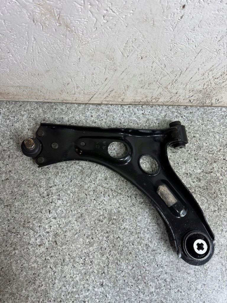 Рычаг левый перед opel corsa f 2019- оригинальный Недорого