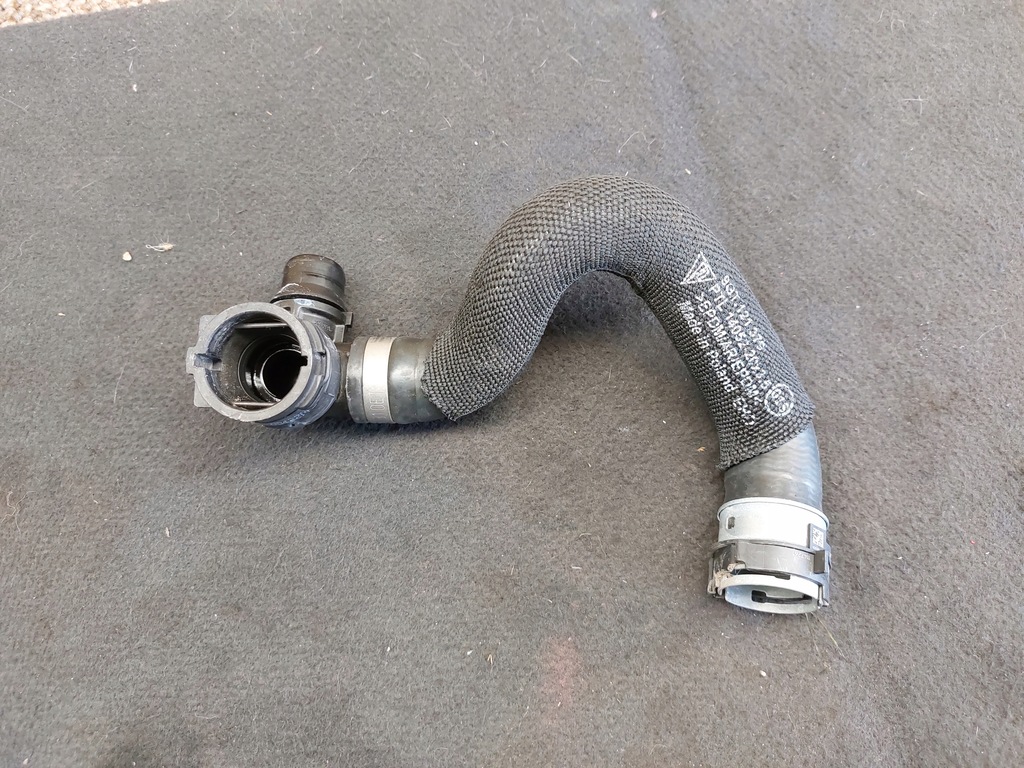 фото №1, Шланг труба wody porsche 911 992 gt3 22r