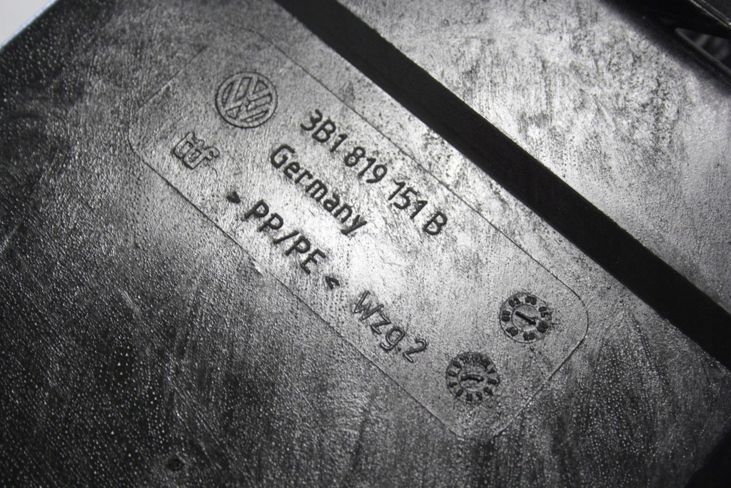 фото №11, Канал впуска воздуха vw passat 3b1819151b