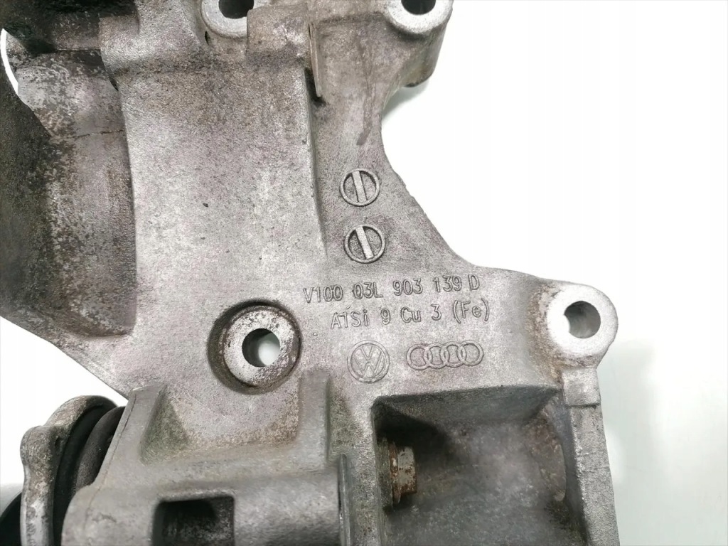 Vw passat кронштейн генератора 2.0 tdi 16v дизель 103kw 140 hp 038903315 Недорого