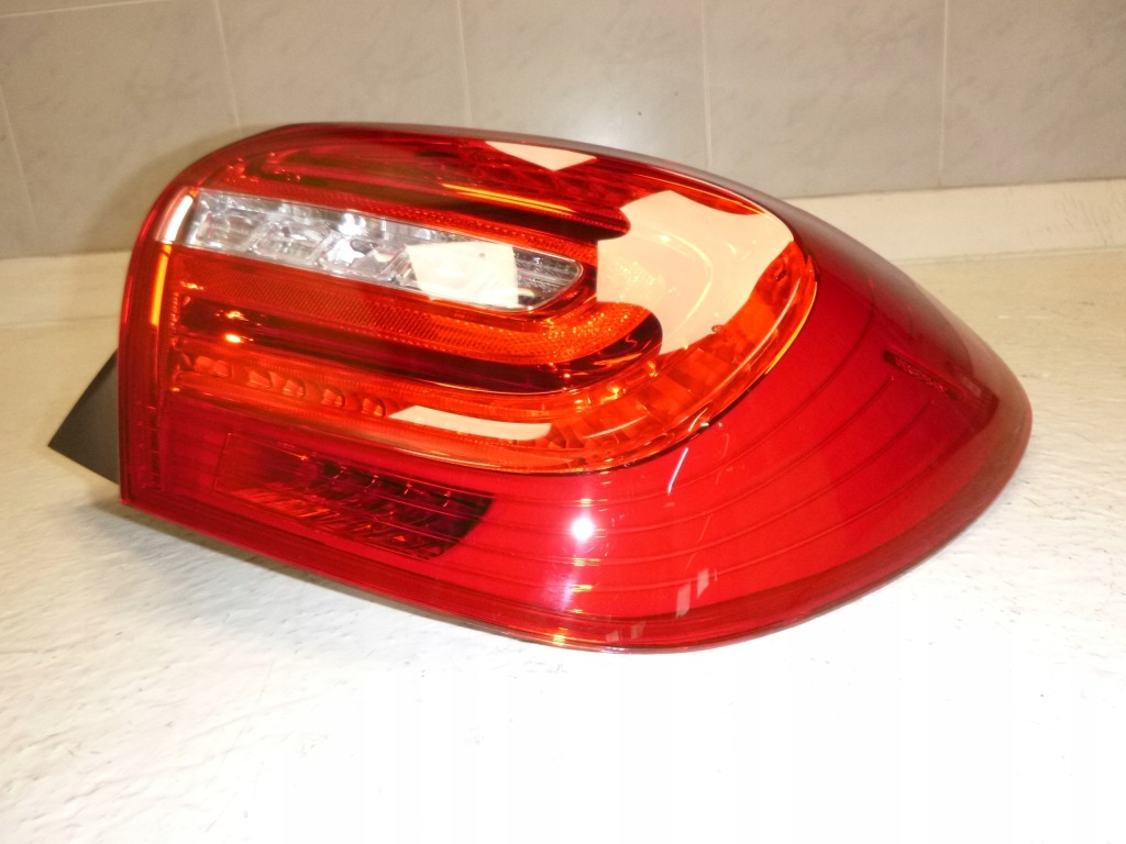 фото №8, Mercedes w176 lift лампа правый задняя a1769063200