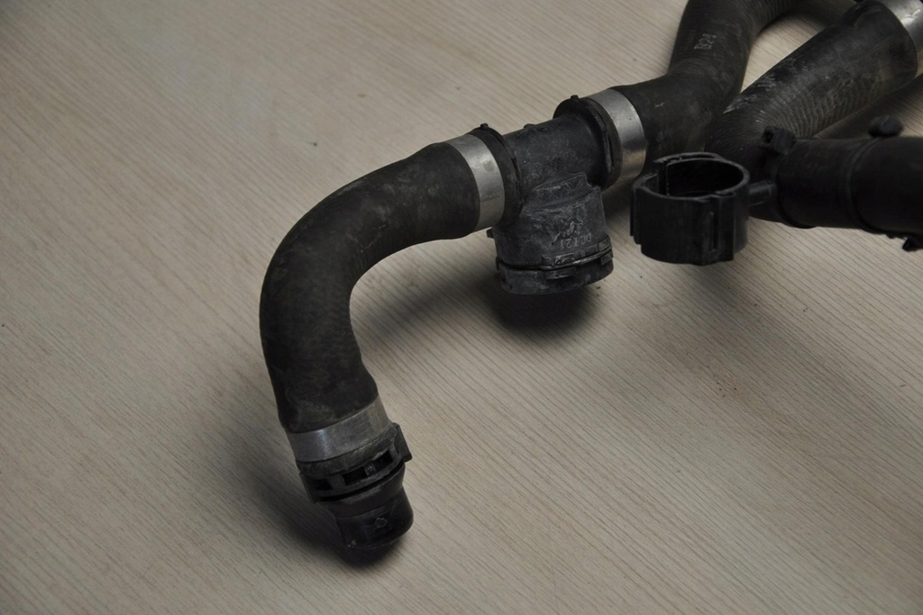 фото №7, Труба охолодження mercedes-benz eqa h243 a2435000300 electric 140kw 2021