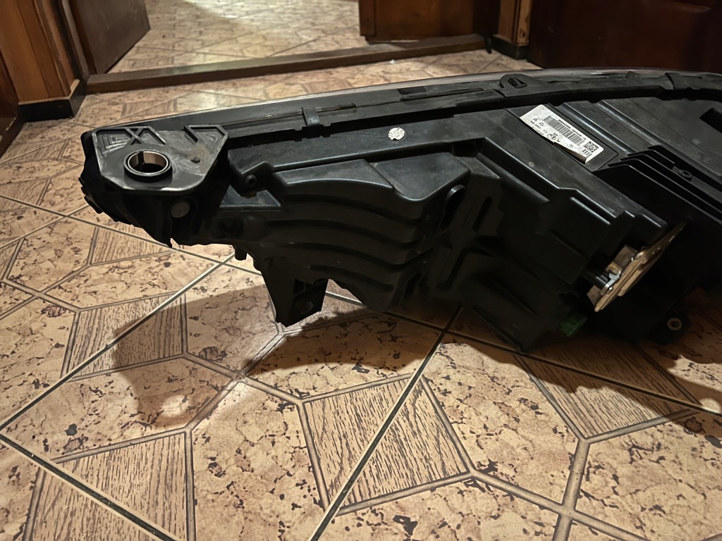 Alfa romeo stelvio лампа передня перед права європа 00505639590 Зі Шроту