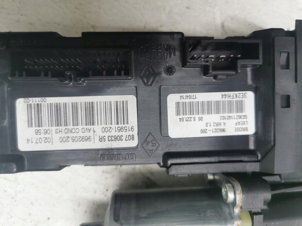 фото №3, Моторчик скло правий перед renault scenic iii eu