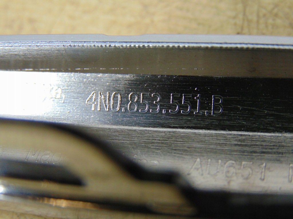 фото №15, Молдинг хром бампера задняя audi a8 d5 4n0853551b