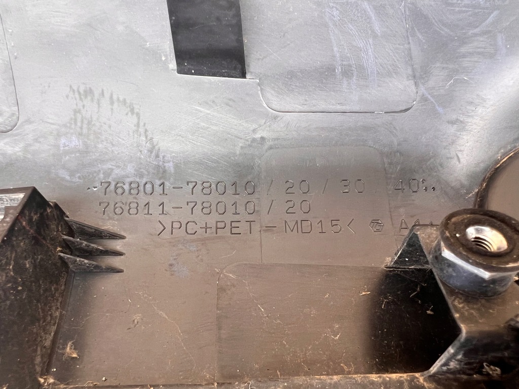 фото №6, Lexus nx накладка крышки задняя org спойлер крышка багажника задняя