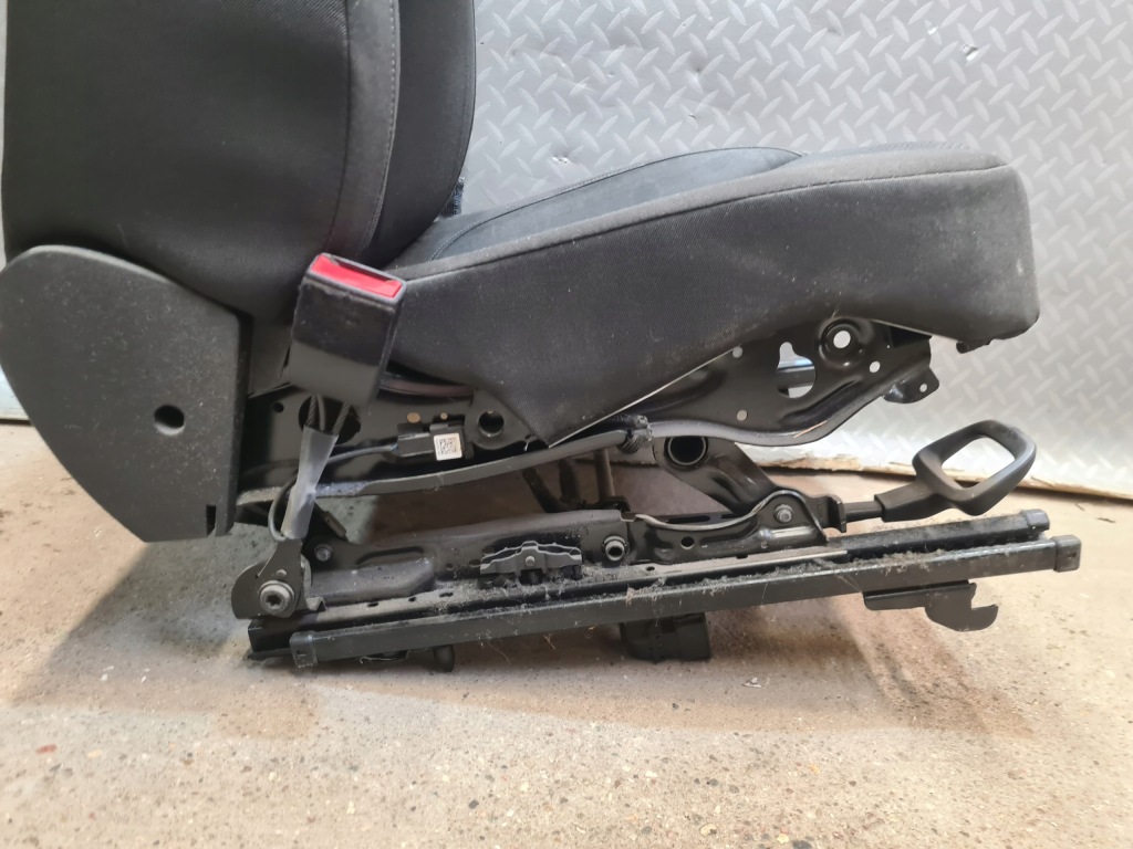 фото №10, Сиденье водителя левый opel insignia a lift europa