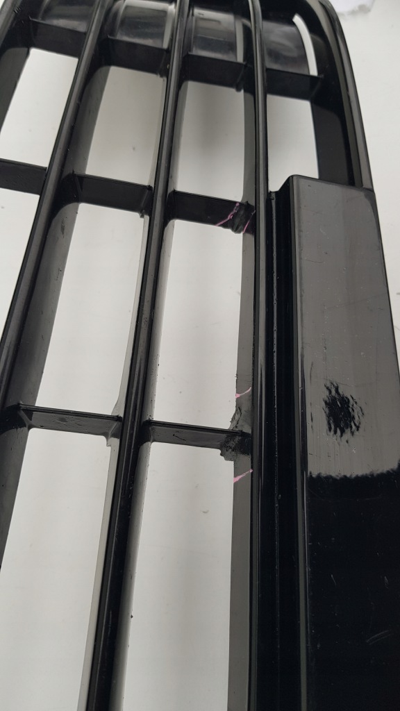 фото №10, Решітка середня бампера vw polo v 6r r-line радар