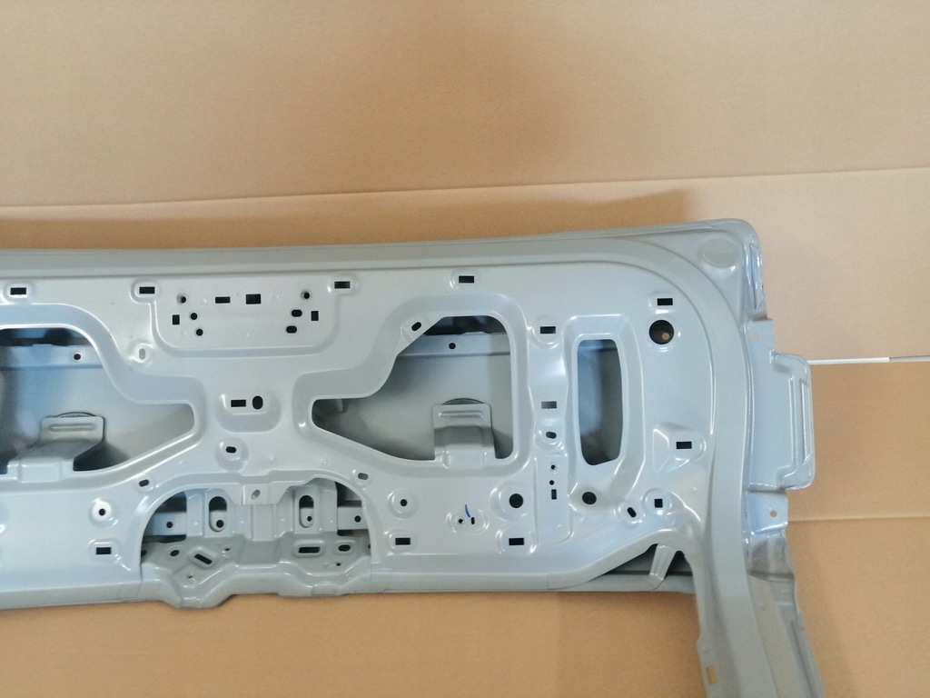 фото №7, Volvo ex30 кришка багажника задня