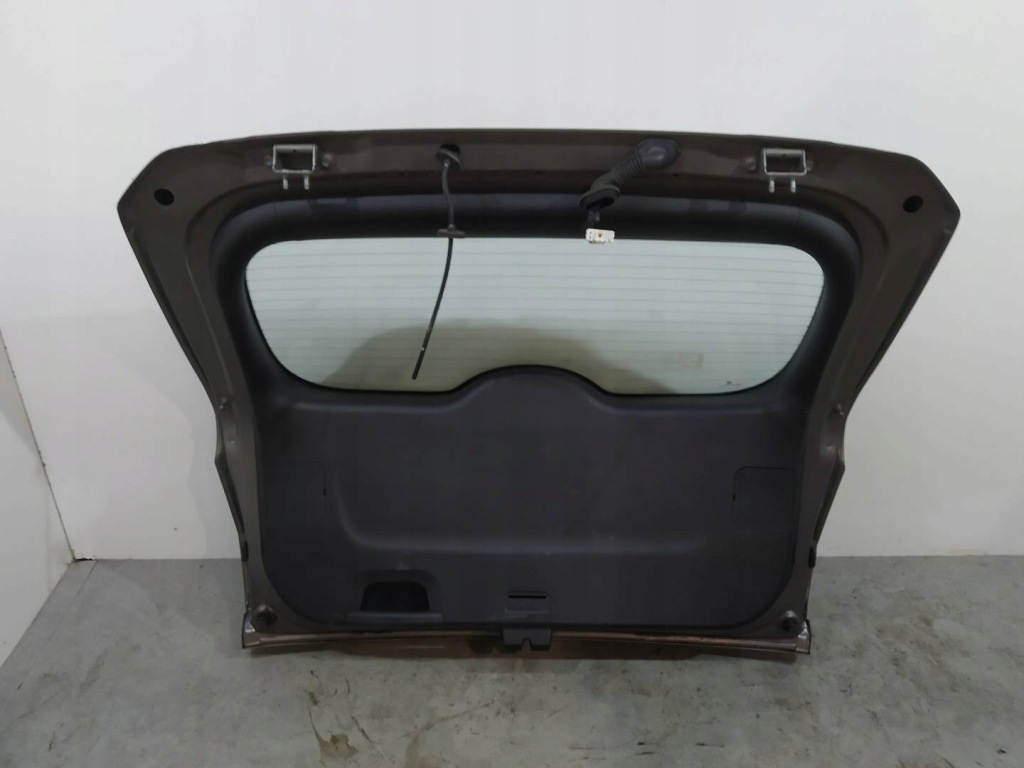 Крышка багажника задний стекло b6s повреждённая hyundai tucson iv 2020- Цена
