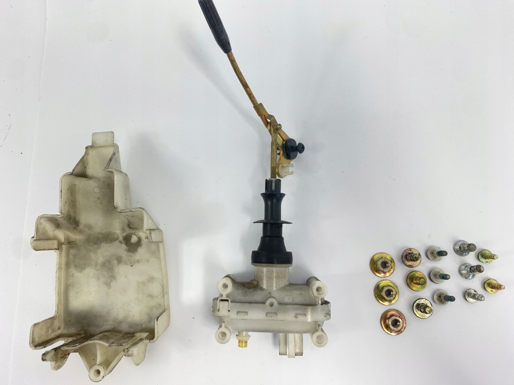 Замок дверь задний  комплект  задний правый пассажира mercedes w124 sedan kombi Доставка