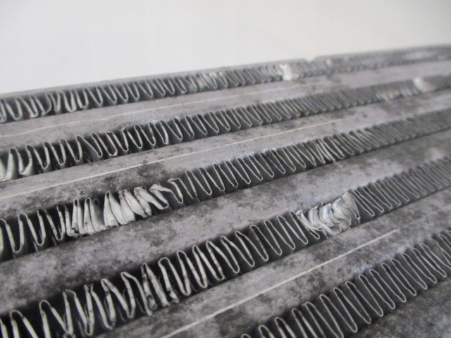 C4 1 1.6 hdi інтеркулер радіатор повітря 9648551880 в Україні