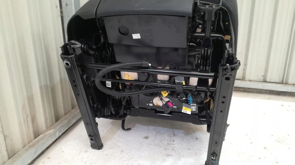 фото №10, Audi q3 8u сиденье перед передний правый