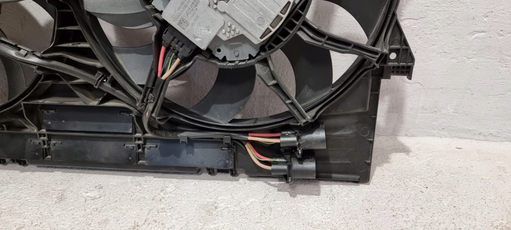 Вентилятор радіатора audi q7 q5 a6 a7 a8 в Україні