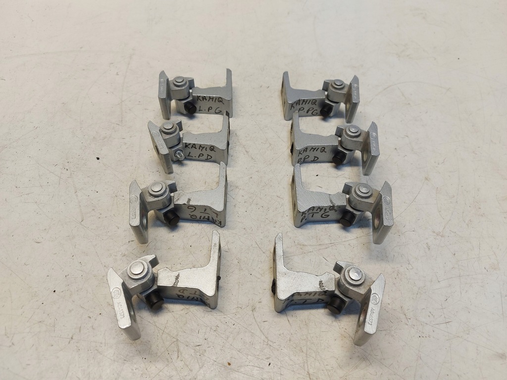 фото №1, Skoda kamiq 658 петля дверь правый задняя góra dół