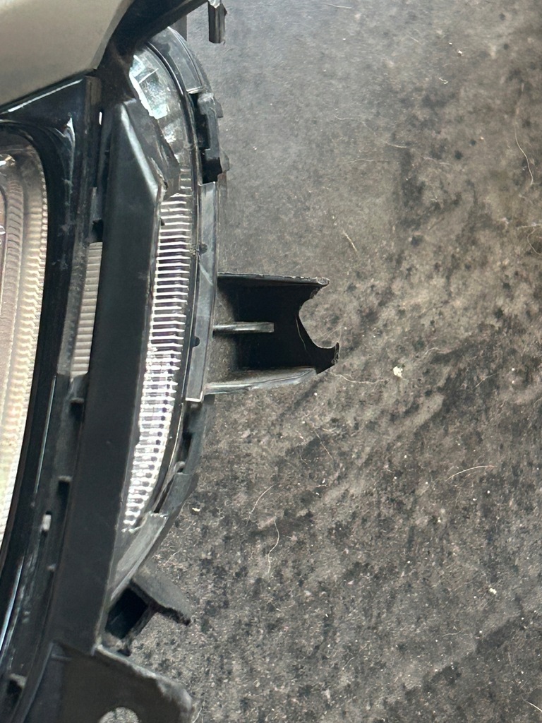 фото №4, Kia niro i противотуманная фара правый drl рамка