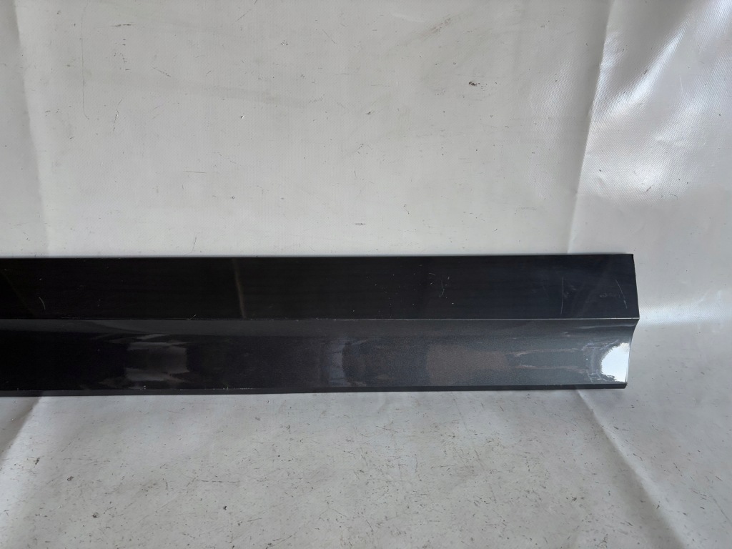 фото №3, Vw t-roc 2ga r-line 17- молдинг накладка na двері права перед 2ga853960a