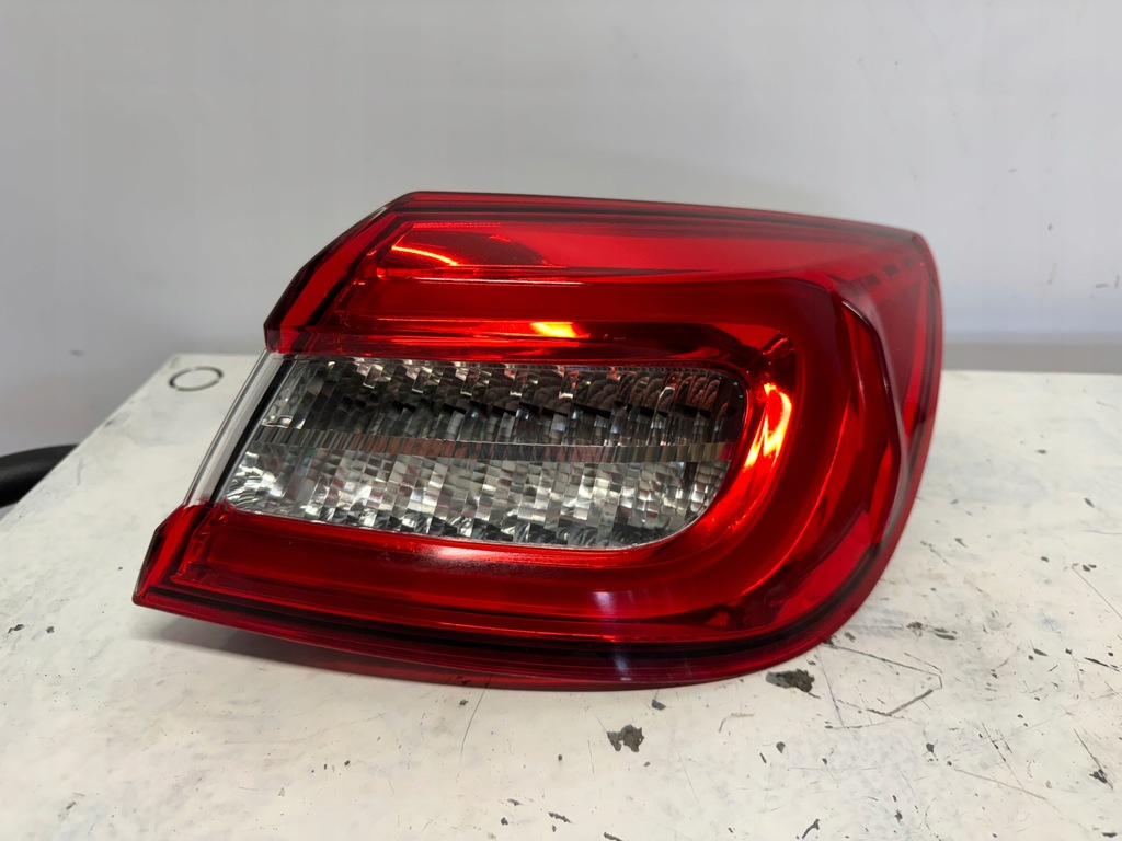 фото №1, Maserati quattroporte vi лампа права задня