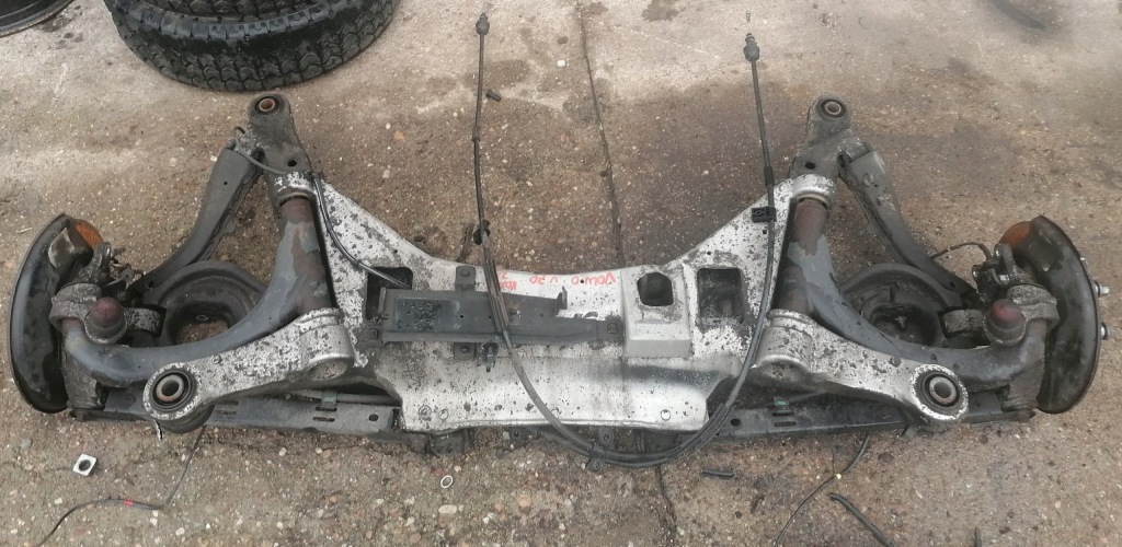 фото №1, Volvo v70 ii 08- kombi sbelka підвіска задня 09492948