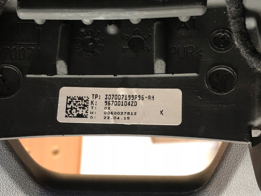 фото №8, Citroen оригінальний номер 98094657zd c4 ii ds4 повітропровід