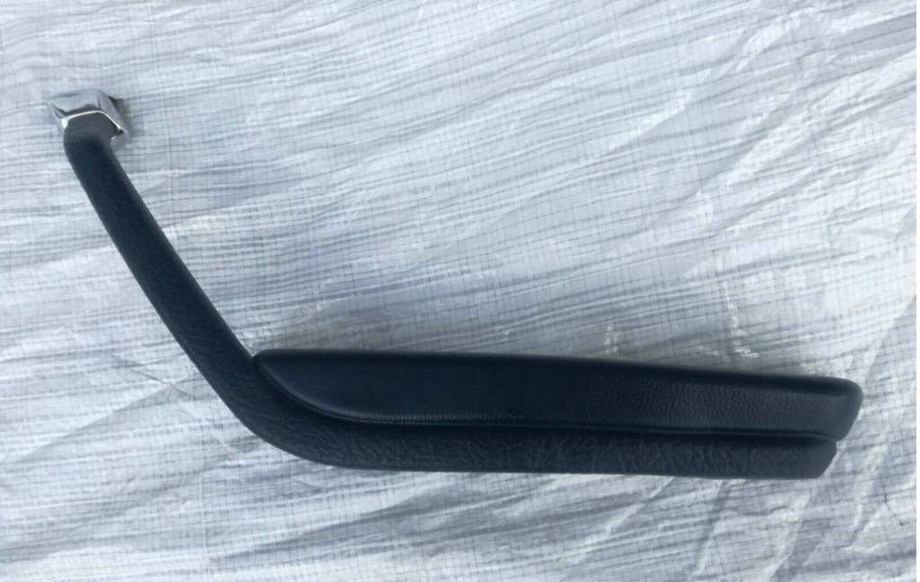 Купити Ручка двері mercedes 107 sl slc 1079700201 niebieska справна