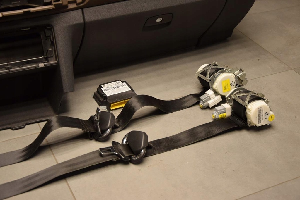 фото №8, Vw amarok приборная панель приборная панель подушки безопасности