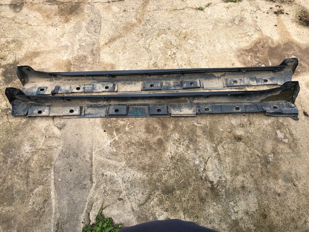 фото №6, Toyota avensis t-27 накладки накладки порог пороги