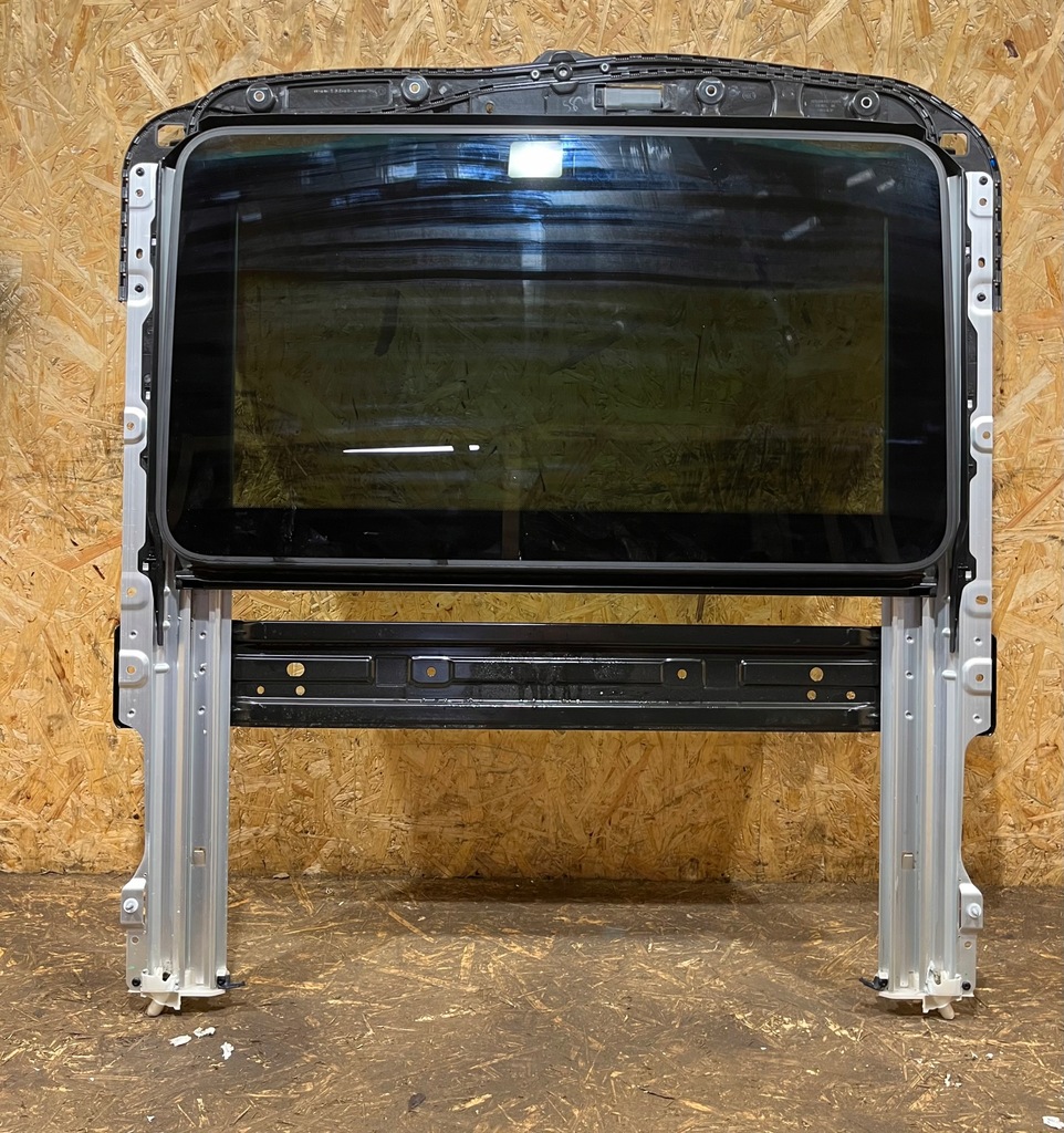 фото №1, Idealny kpl. люк mercedes w167 x167 gle gls 1