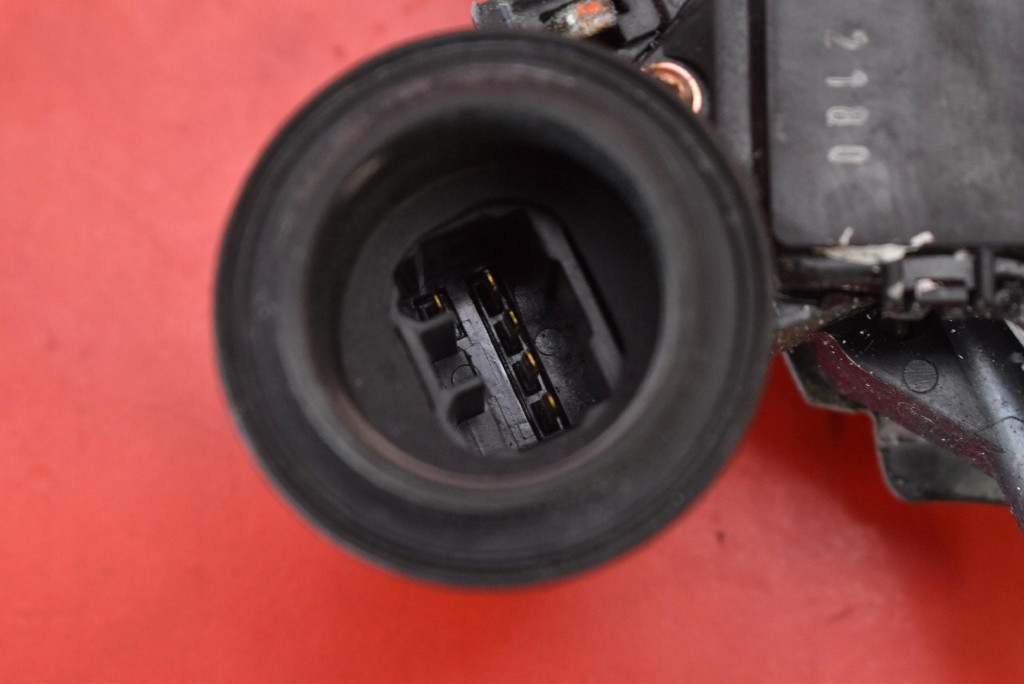 фото №4, Підйомник скло лівий задня 85710-33150 lexus es 330 4 iv xv30 lift 03-06