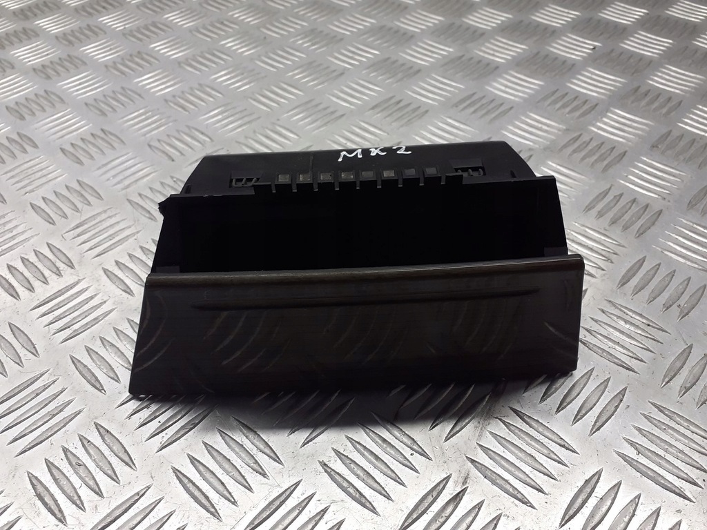 фото №1, Попільничка ford focus mk2 8m51-a044j53-aa