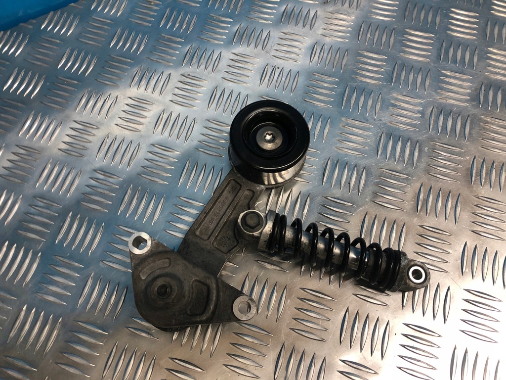 фото №1, Kia niro 1,6 hybrid натяжитель ремень ролик